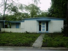 2923 NE 10th Street St., Gainesville, FL 32609