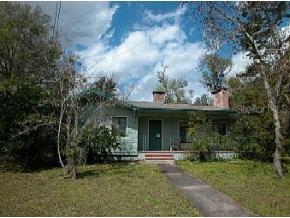 1040 SW 11th Ter., Gainesville, FL 32608