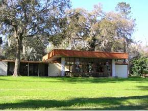 7000 Lakeshore Dr., Gainesville, FL 32641