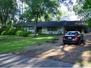 3807 SW 15 St., Gainesville, FL 32608