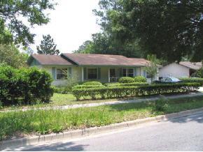 3021 NE 9 St., Gainesville, FL 32609