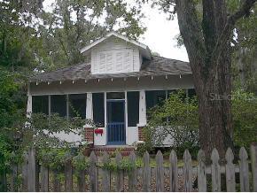 824 NE 4th Ave Ave., Gainesville, FL 99999