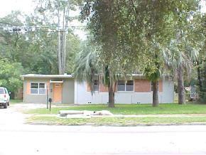 915 NE 8 Ave., Gainesville, FL 32601