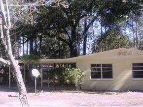 1627 NE 15 St., Gainesville, FL 32609