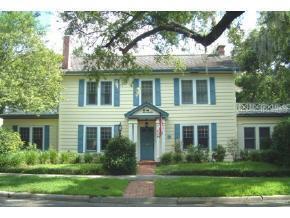 214 NE 9th Avenue Ave., Gainesville, FL 32601