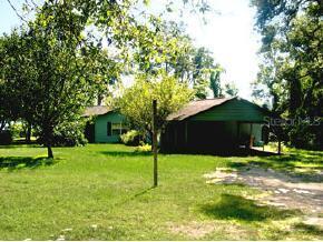 432 S Francis St., Interlachen, FL 32148