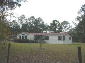 2216 SE 245 St., Hawthorne, FL 32640