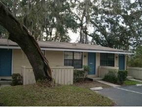 2490 SW 14th Drive Unit 18, Gainesville, FL 32608