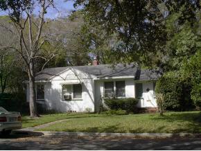 816 NW 9th Ave., Gainesville, FL 32606