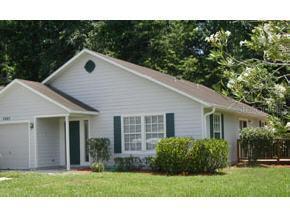 2865 SW 40th Place, Gainesville, FL 32608