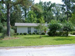 2827 NW 49th Pl., Gainesville, FL 32605