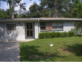 2035 NE 8th Street, Gainesville, FL 32609