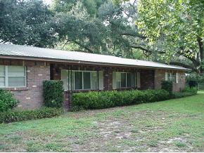 4932 SW 19th Street St., Gainesville, FL 32606