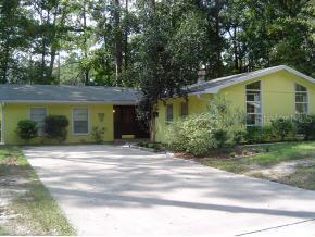 4706 NW 42nd St., Gainesville, FL 32606