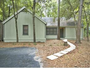 8423 SW 46th Rd., Gainesville, FL 32608