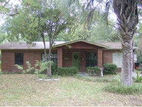 821 NE 23 St., Gainesville, FL 32609