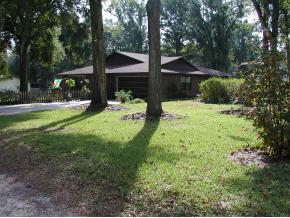 415 NE 6th St., High Springs, FL 32643