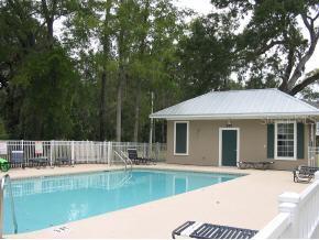 909 NW 21 Ave., Gainesville, FL 32609