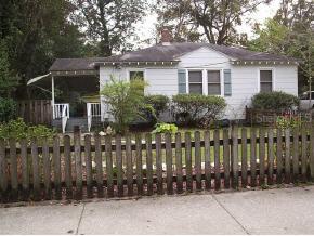 1011 NE 8th Avenue, Gainesville, FL 32609