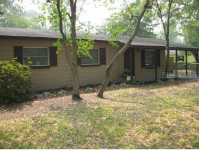 3827 NE 12 St., Gainesville, FL 32609