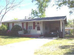 911 NE 22 St., Gainesville, FL 32641