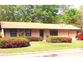 2210 NW 43rd Pl., Gainesville, FL 32605