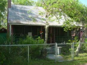 425 NW 7th Ave., Gainesville, FL 32601
