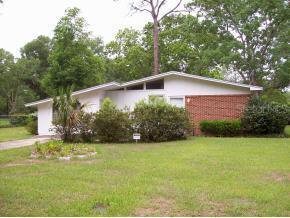 3732 Nw17th Street, Gainesville, FL 32607