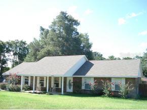 25748 SW 20th Place, Newberry, FL 32669