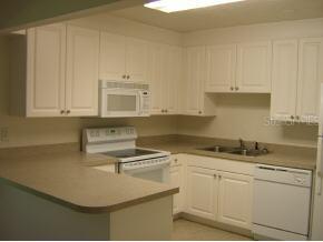 501 SW 75th St F-8, Gainesville, FL 32607