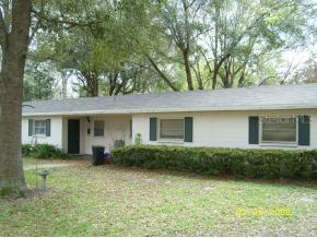 719 NW 19th Ave., Gainesville, FL 32609
