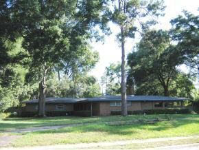 2000 SW 44th Ave., Gainesville, FL 32608