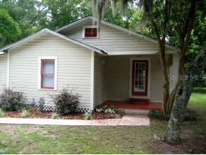 615 NW 9th St, High Springs, FL 32643