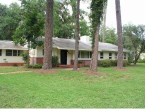 810 SW 21st Ave., Gainesville, FL 32601