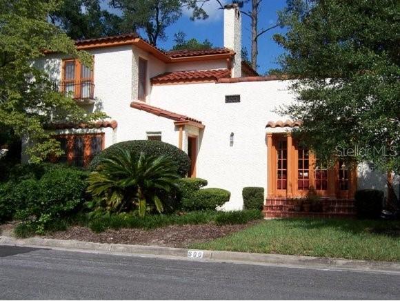 600 NE 9th Ave., Gainesville, FL 32601