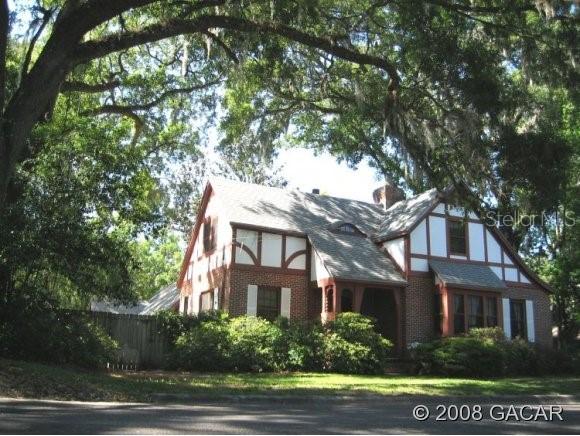 535 NE 9th Ave., Gainesville, FL 32601