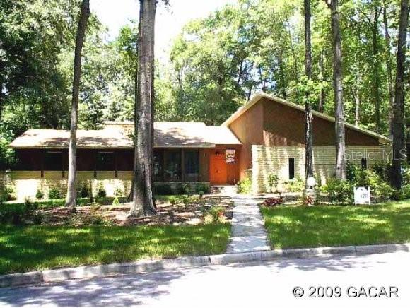 8420 SW 7th Pl., Gainesville, FL 32607