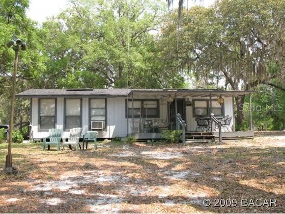 149 Lake Serena Dr., Melrose, FL 32666