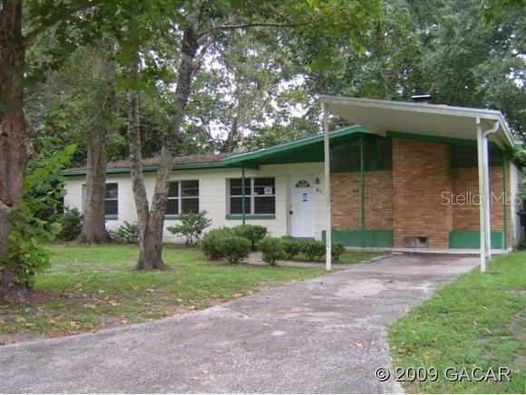 2703 NE 11 St., Gainesville, FL 32609