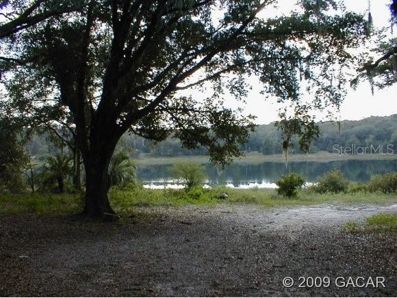 123 Lake Mildred Rd., Hawthorne, FL 32640