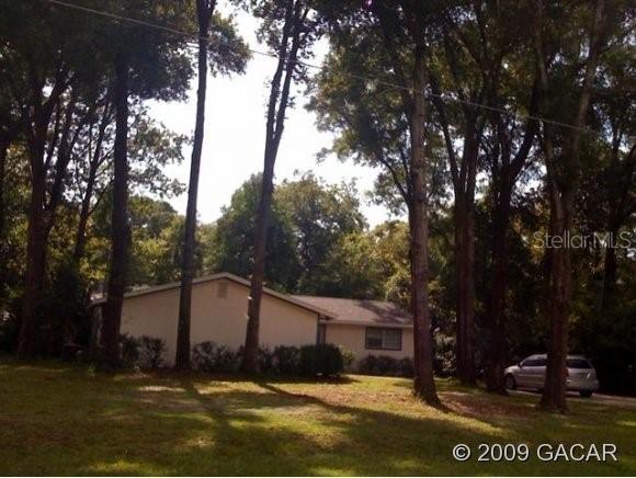215 SW 40th Ter., Gainesville, FL 32607