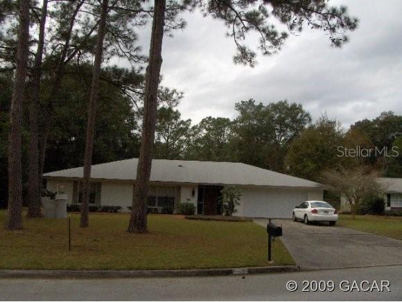 3300 NW 27th St., Gainesville, FL 32605