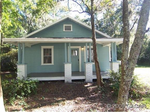 221 SE 8th St., Gainesville, FL 32601