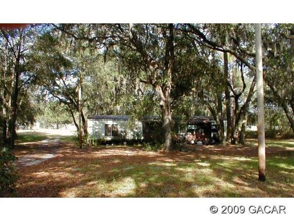 138 Faye St., Hawthorne, FL 32640