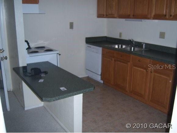 1015 SW 9th St. #c1, Gainesville, FL 32601