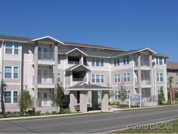 835 SW 9th St. #202, Gainesville, FL 32601