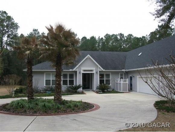 7111 NW 25 Ln., Gainesville, FL 32606