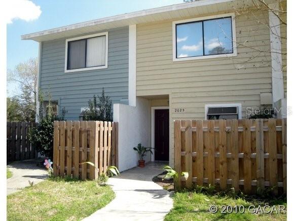 2025 SW 39th Way, Gainesville, FL 32607