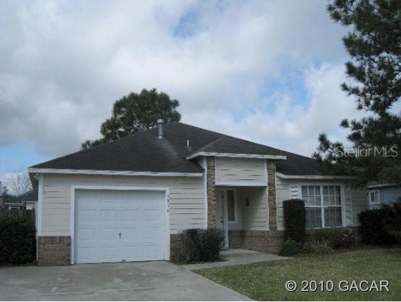 3716 NW 25th Ter., Gainesville, FL 32605