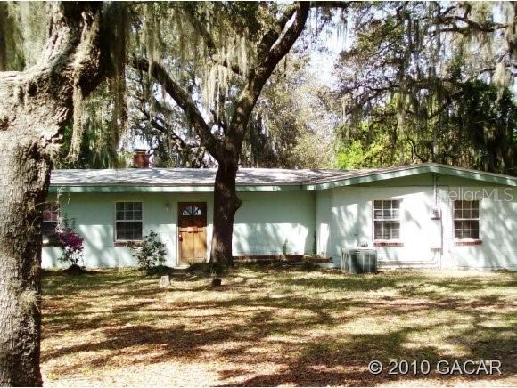 120 Myrtle Ave., Melrose, FL 32666